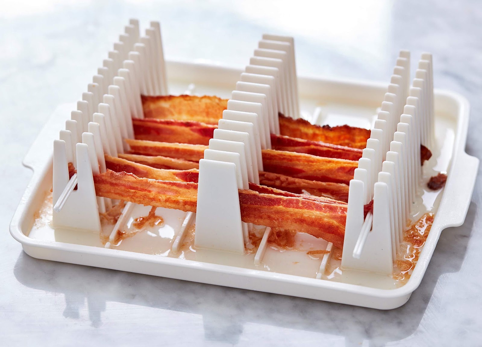 Microwave Bacon Cooker: Sizzle Up Breakfast in Minutes!