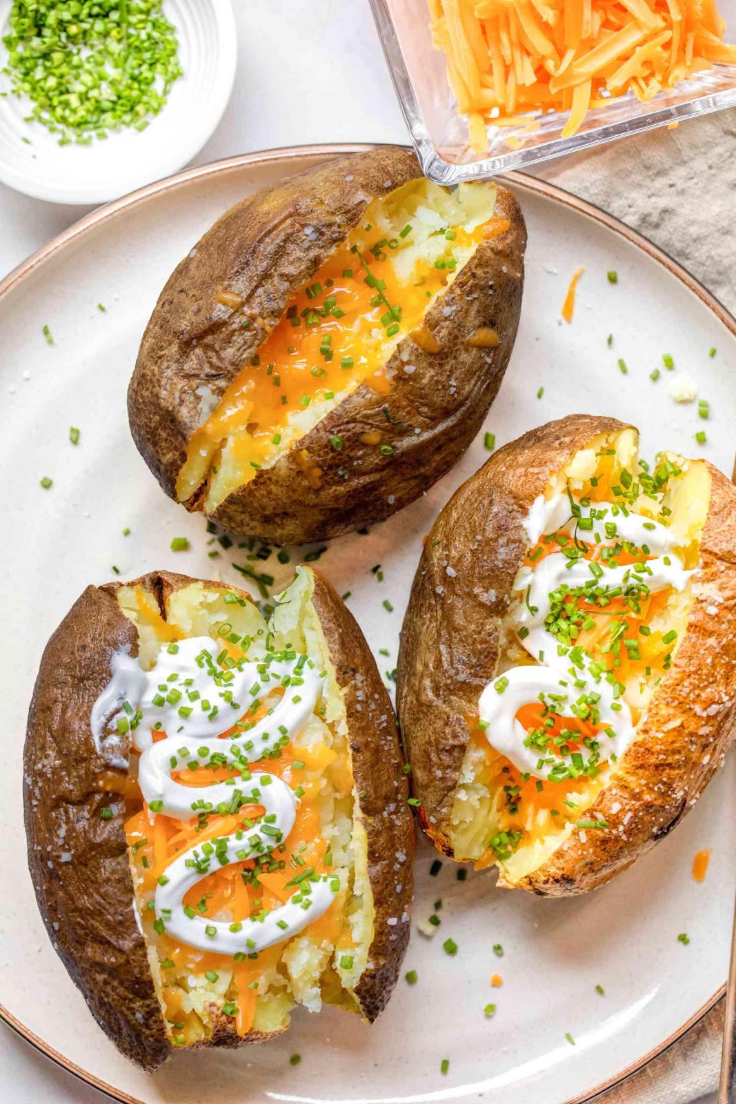 Microwave Baked Potato: Quick and Easy Perfect Spuds