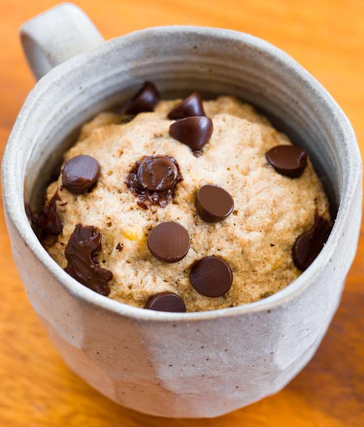 Microwave Banana Bread Mug Cake: Quick Indulgence!