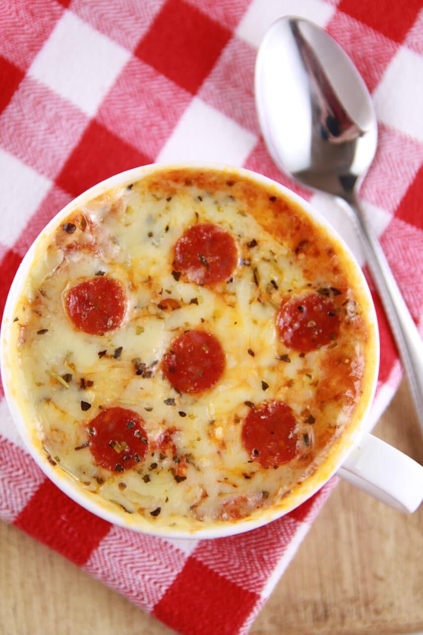 Microwave Mug Pizza: Quick & Delicious 5-Minute Recipe