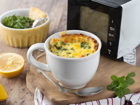 Microwave Mug Pizza Quick & Delicious 5-Minute Recipe Microwave Mug Pizza is a quick and delicious single-serving dish. It’s perfect for satisfying pizza cravings in minutes. Microwave Mug Pizza o