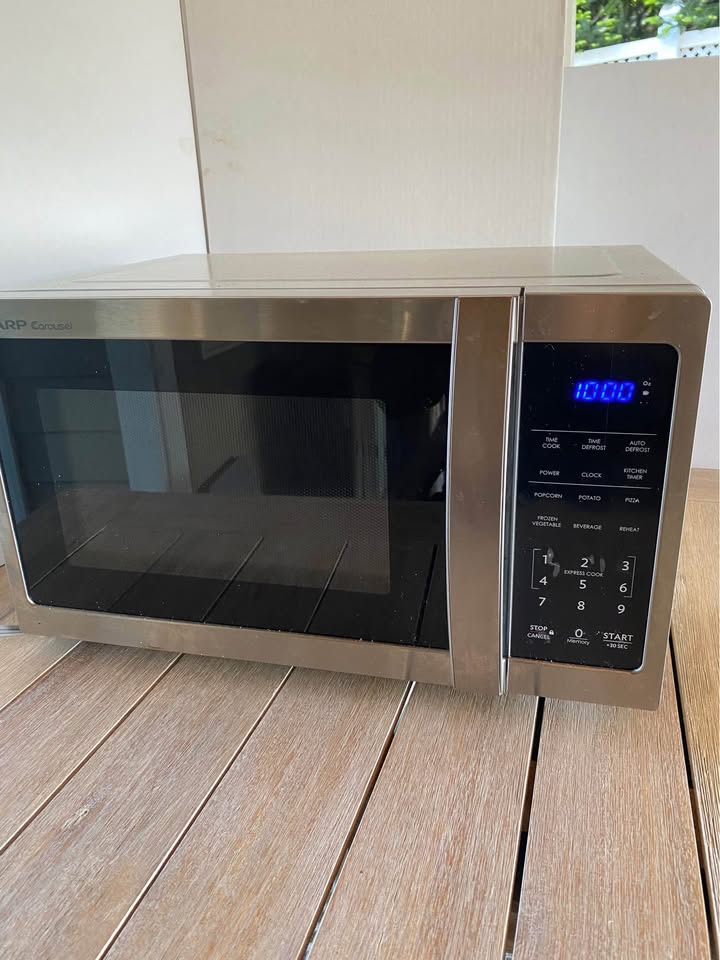 Sharp SMC0912BS Microwave Oven